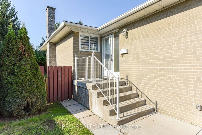 41 Sherwood Cres  Brampton, L6X 2C9 | Image 33