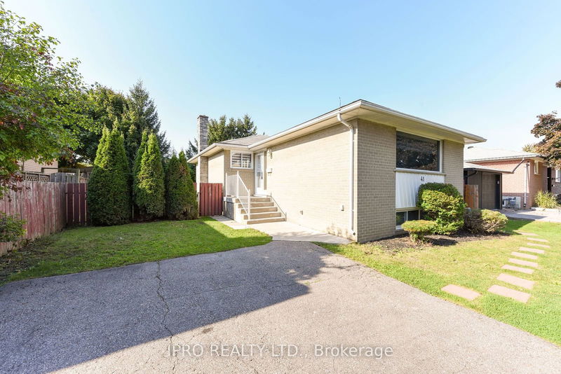 41 Sherwood Cres  Brampton, L6X 2C9 | Image 34