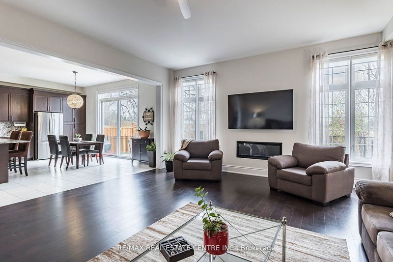 35 Arthur Griffin Cres  Caledon, L7C 4E9 | Image 11