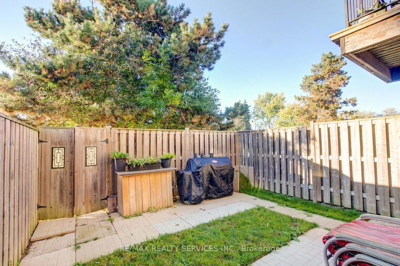  34 - 35 Collins Cres  Brampton, L6V 3M9 | Image 31