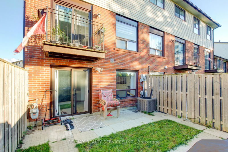  34 - 35 Collins Cres  Brampton, L6V 3M9 | Image 38