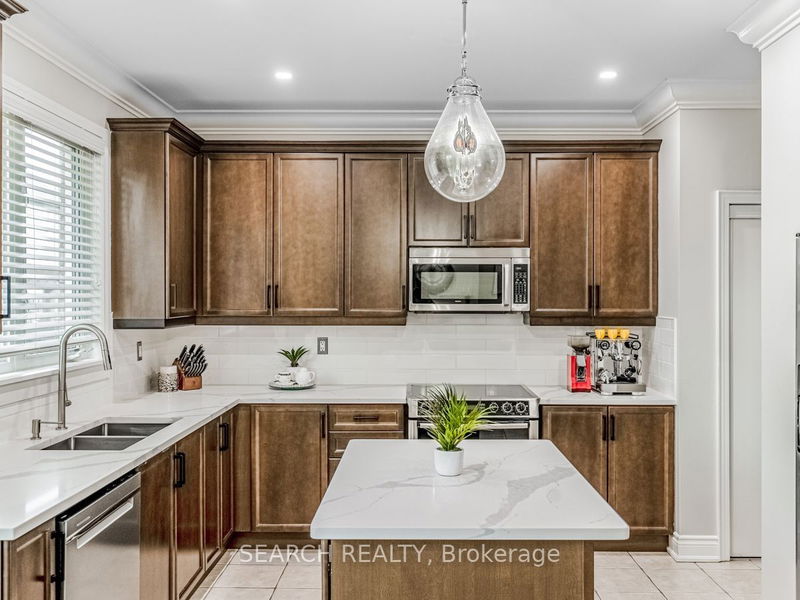 323 McDougall Crossing   Milton, L9T 0N5 | Image 15