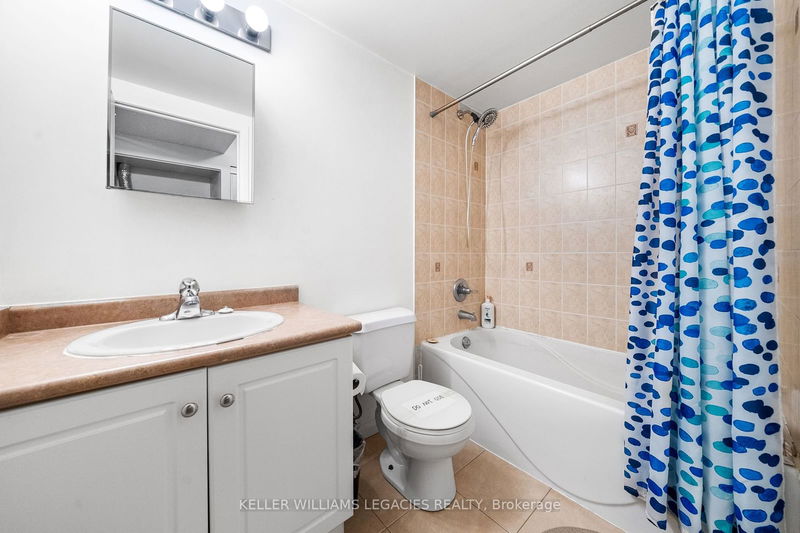  405 - 2464 Weston Rd  Toronto, M9N 0A2 | Image 12