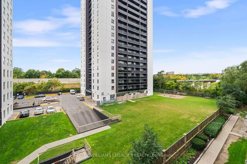  405 - 2464 Weston Rd  Toronto, M9N 0A2 | Image 21