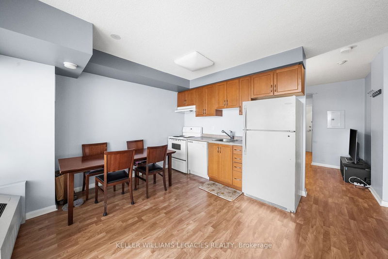  405 - 2464 Weston Rd  Toronto, M9N 0A2 | Image 4