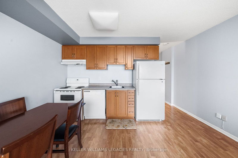  405 - 2464 Weston Rd  Toronto, M9N 0A2 | Image 5