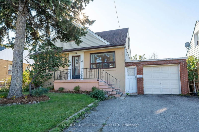 75 Winston Park Blvd  Toronto, M3K 1C2 | Image 1