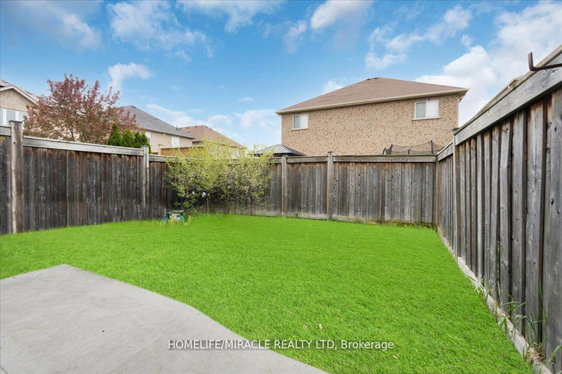 455 Comiskey Cres  Mississauga, L5W 0C7 | Image 32