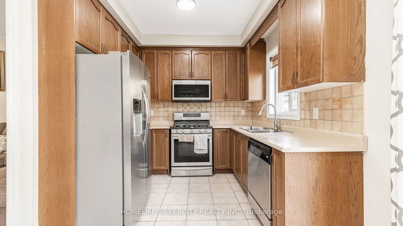 97 Seahorse Ave  Brampton, L6V 4N5 | Image 12