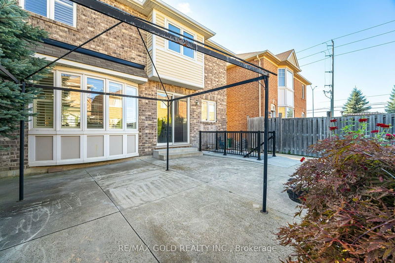 3 Bloom Dr  Brampton, L6P 3C4 | Image 27