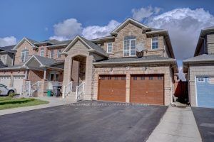 43 Rattlesnake Rd  Brampton, L6R 3B9 | Image 2