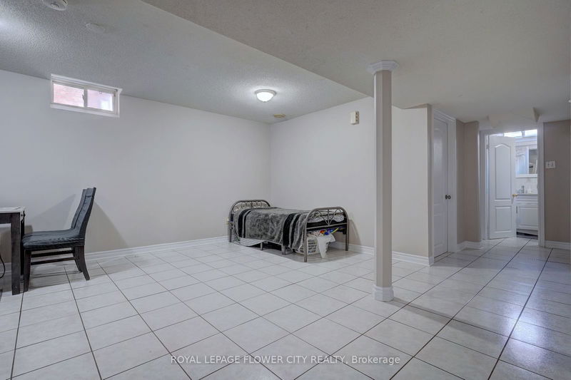 43 Rattlesnake Rd  Brampton, L6R 3B9 | Image 30