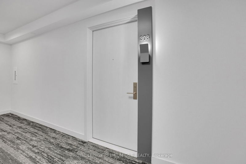  308 - 30 Samuel Wood Way  Toronto, M9B 0C5 | Image 2