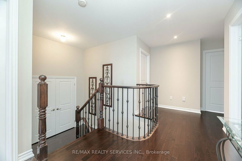 46 Hammerhead Rd  Brampton, L7A 4P9 | Image 12