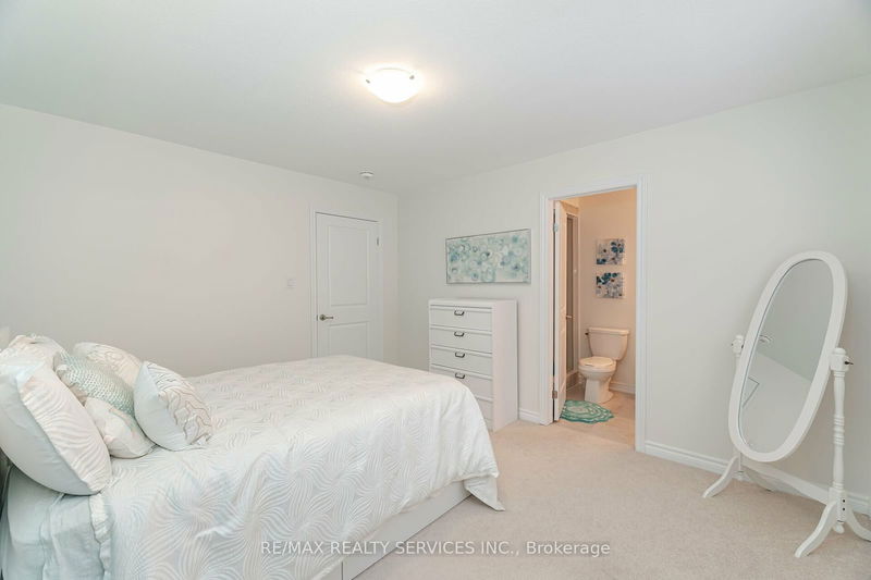 46 Hammerhead Rd  Brampton, L7A 4P9 | Image 17