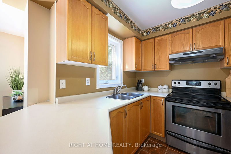 2960 Glover Lane  Burlington, L7M 4K6 | Image 15