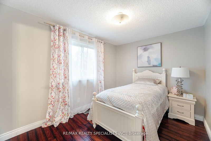 28 Meadow Bush Crt  Brampton, L6S 5B6 | Image 26