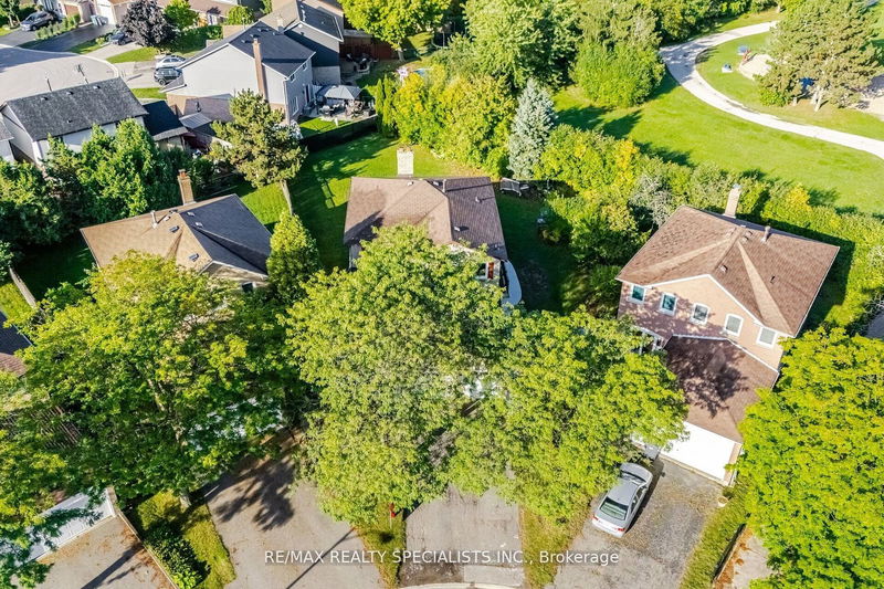 28 Meadow Bush Crt  Brampton, L6S 5B6 | Image 38