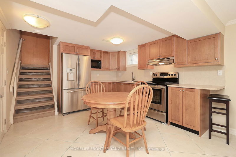 49 Graystone Gdns  Toronto, M8Z 3C2 | Image 26