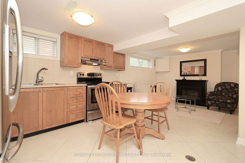 49 Graystone Gdns  Toronto, M8Z 3C2 | Image 28