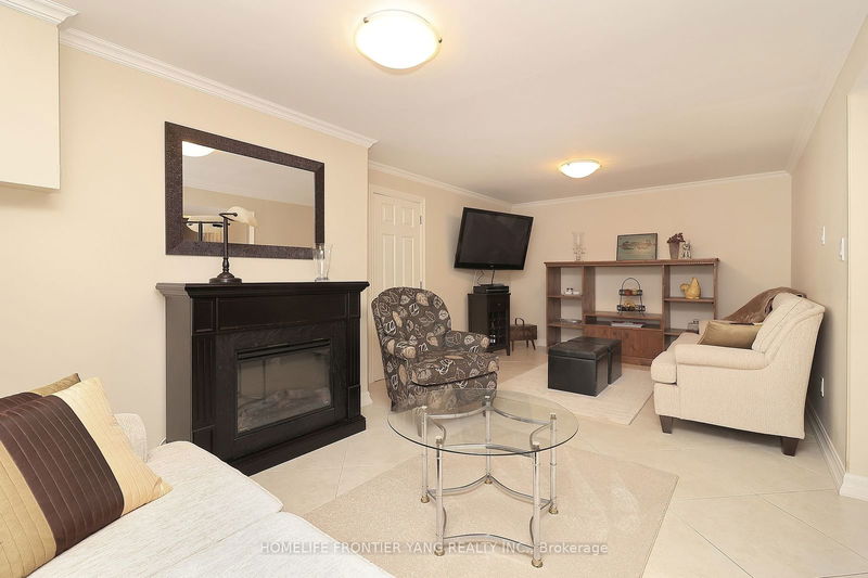 49 Graystone Gdns  Toronto, M8Z 3C2 | Image 31