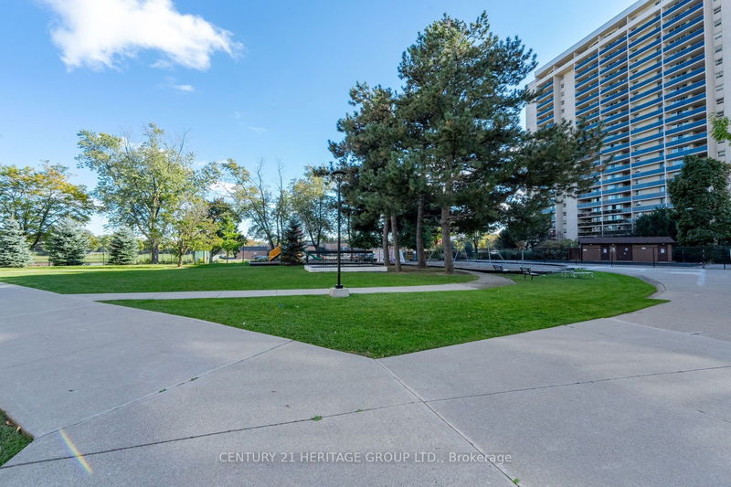  1703 - 812 Burnhamthorpe Rd  Toronto, M9C 4W1 | Image 2