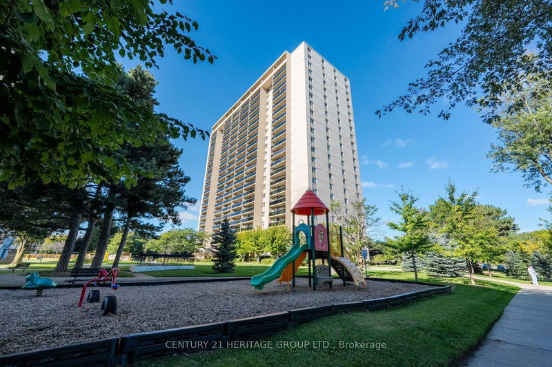  1703 - 812 Burnhamthorpe Rd  Toronto, M9C 4W1 | Image 3