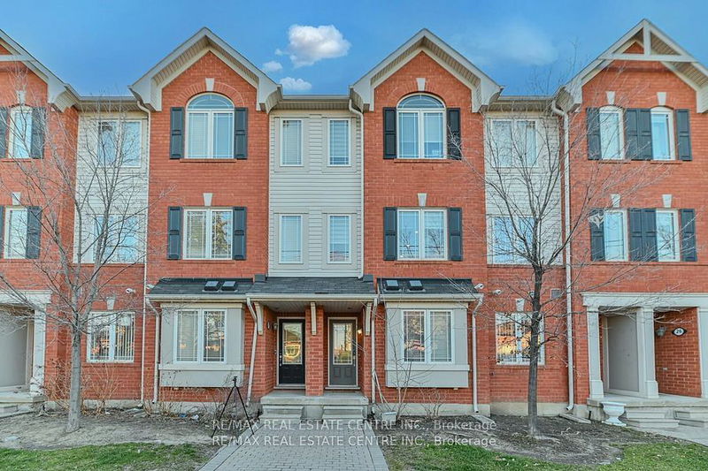  28 - 50 Hillcrest Ave  Brampton, L6W 0B1 | Image 1