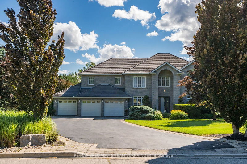 4 Stonehart St  Caledon, L7E 0B7 | Image 2