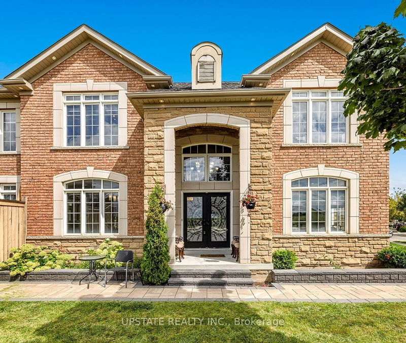 8047 Financial Dr  Brampton, L6Y 0M9 | Image 2