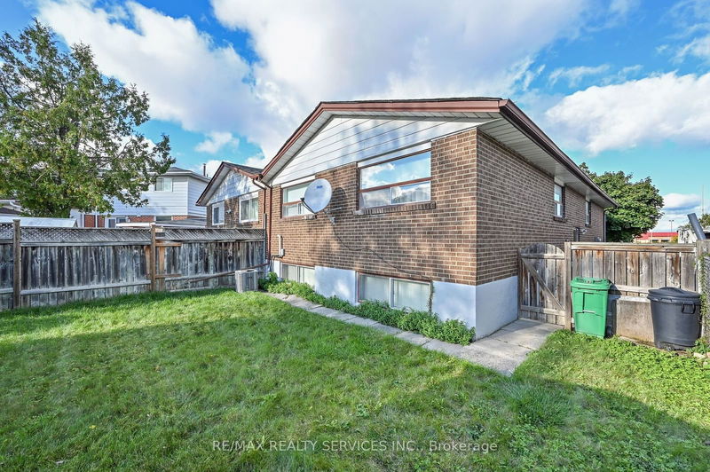 14 Ardglen Dr  Brampton, L6W 1V2 | Image 27