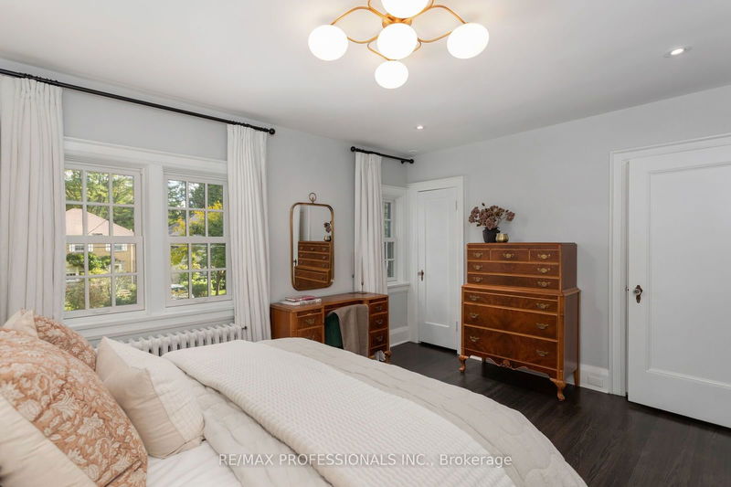 90 Willingdon Blvd  Toronto, M8X 2H7 | Image 30