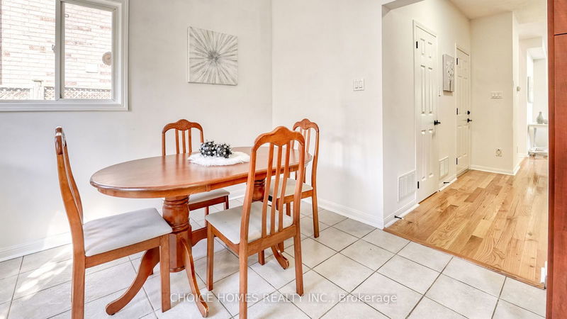 16 Starfish Crt  Brampton, L6R 2R5 | Image 16