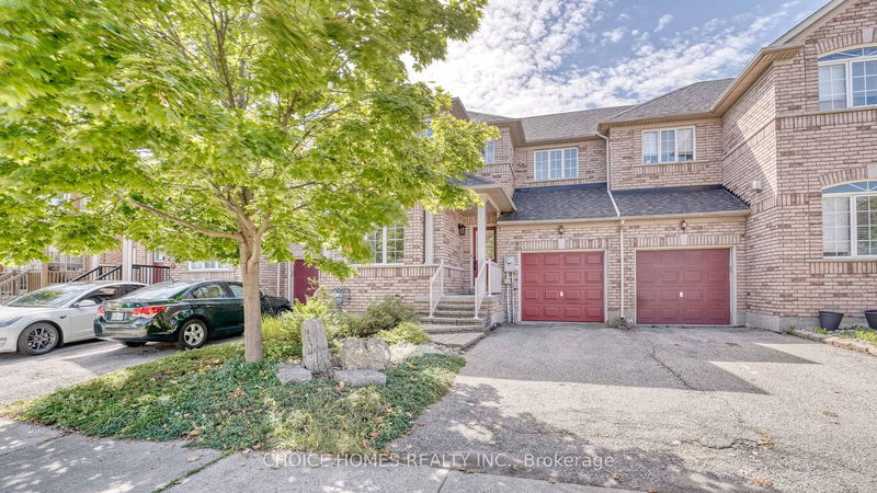 16 Starfish Crt  Brampton, L6R 2R5 | Image 3