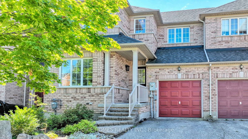 16 Starfish Crt  Brampton, L6R 2R5 | Image 4