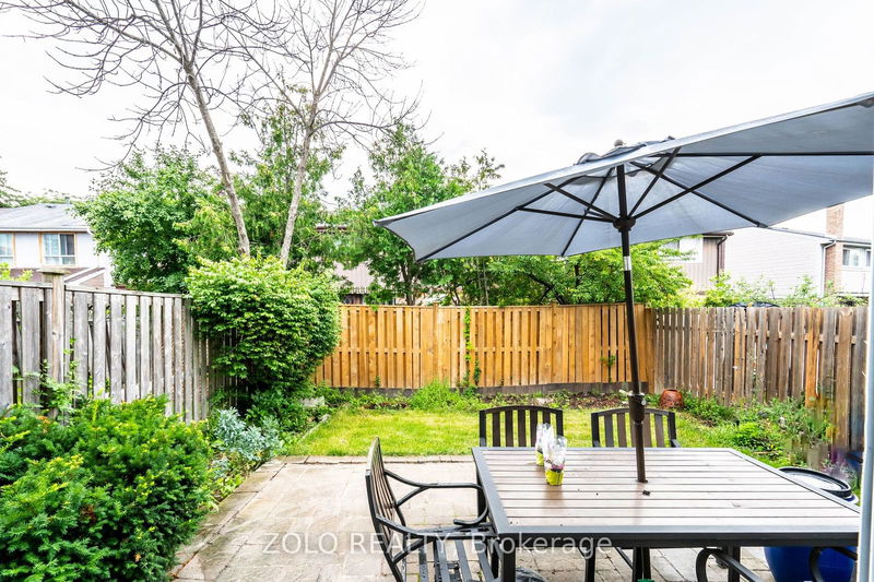 24 Wallis Cres  Toronto, M9V 4K3 | Image 20