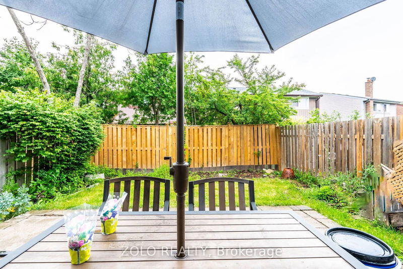 24 Wallis Cres  Toronto, M9V 4K3 | Image 21