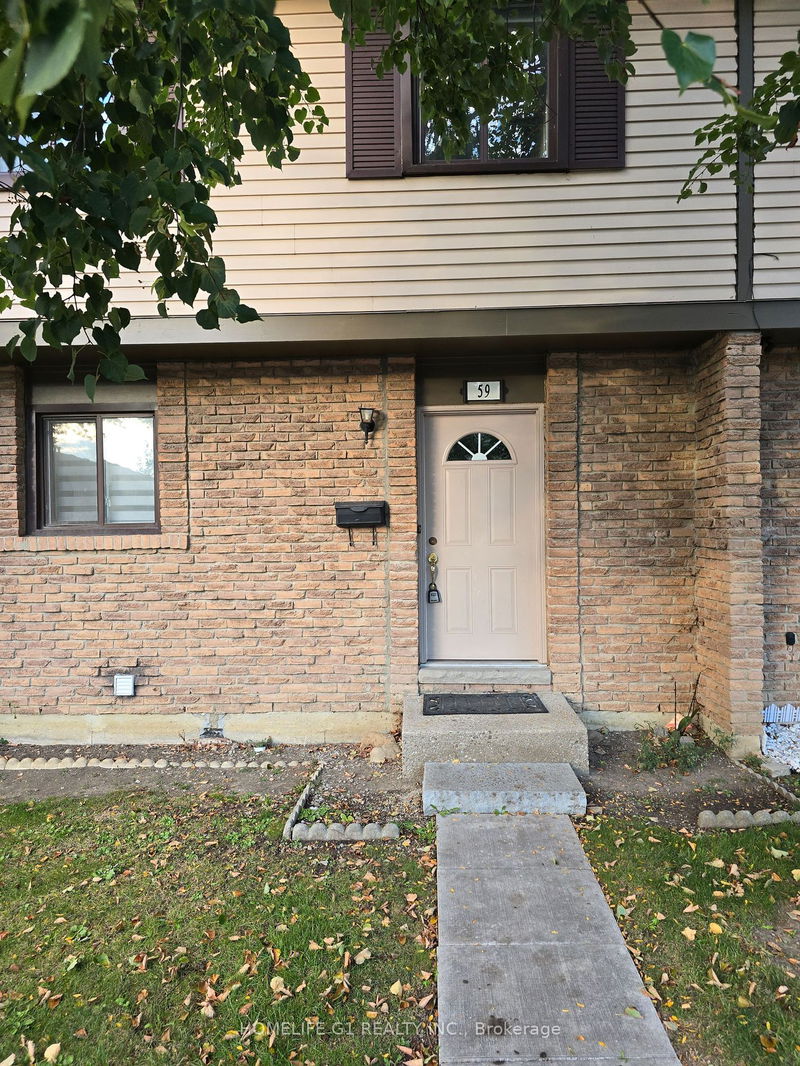  59 - 105 Hansen Rd  Brampton, L6V 3C9 | Image 1