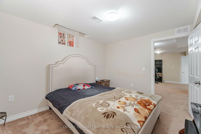 74 Peace Valley Cres  Brampton, L6R 1G3 | Image 35