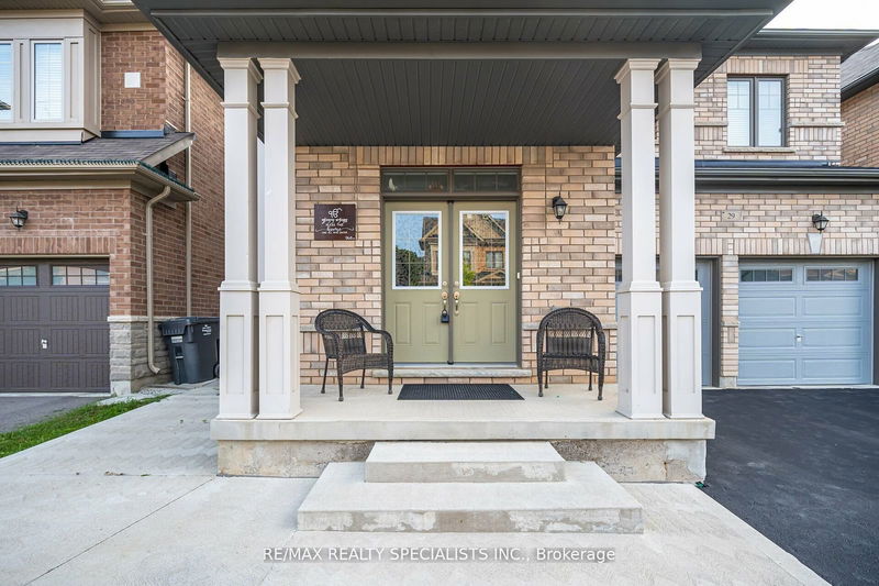 29 Ezra Cres  Brampton, L7A 5A6 | Image 2