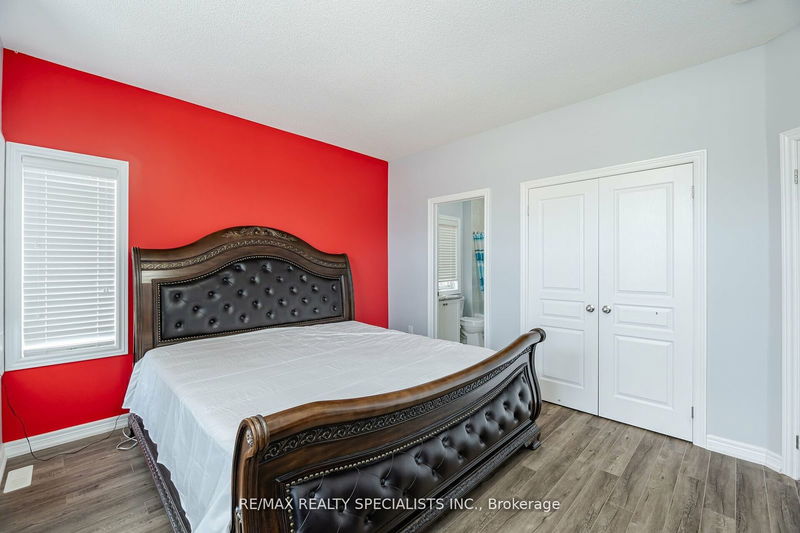 29 Ezra Cres  Brampton, L7A 5A6 | Image 22