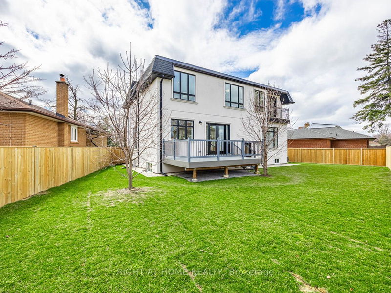 227 Renforth Dr  Toronto, M9C 2K8 | Image 37