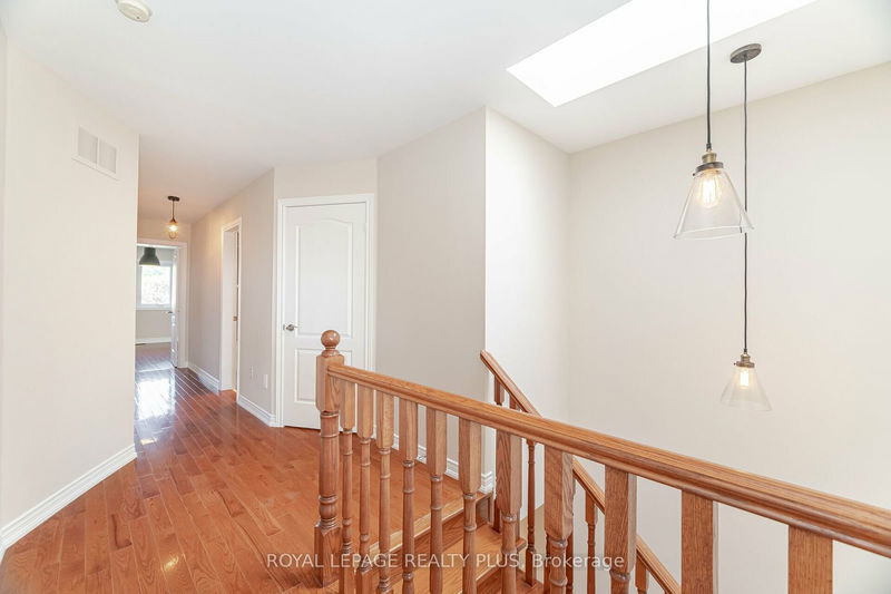 524 Lumberton Cres  Mississauga, L4Z 3Z7 | Image 25