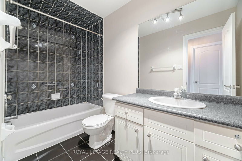 524 Lumberton Cres  Mississauga, L4Z 3Z7 | Image 28