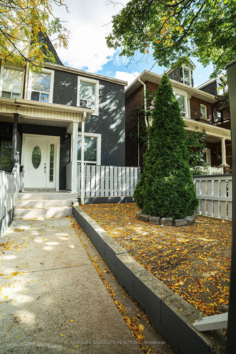 47 Osler St  Toronto, M6P 4A1 | Image 2