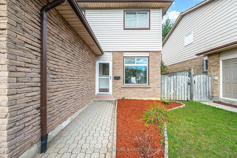 7318 Bendigo Circ  Mississauga, L5N 1Z5 | Image 3