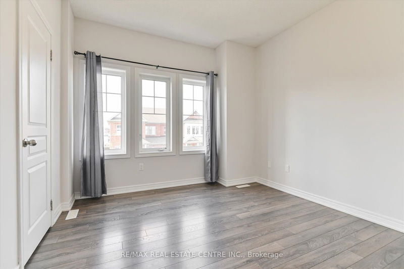 31 Divinity Circ  Brampton, L7A 3Y3 | Image 28