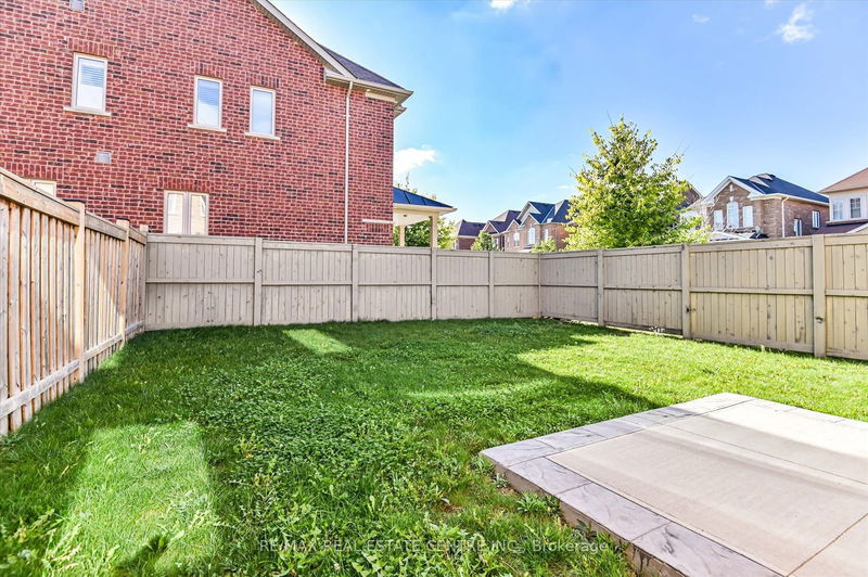 31 Divinity Circ  Brampton, L7A 3Y3 | Image 33