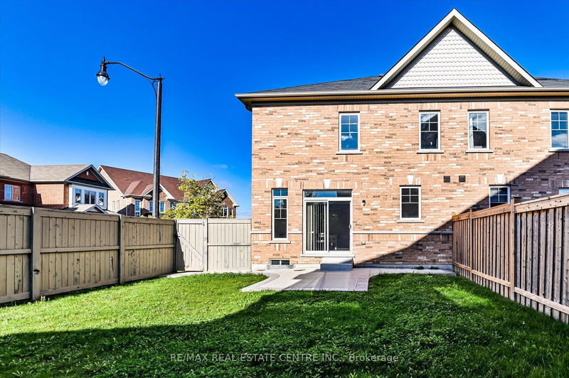 31 Divinity Circ  Brampton, L7A 3Y3 | Image 34