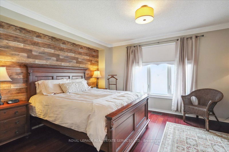 2426 The Promenade   Oakville, L6H 6J7 | Image 13